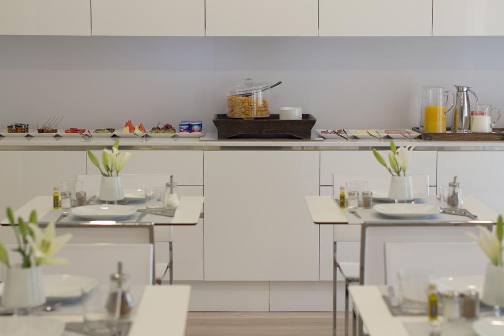 The 8 Boutique B&B บาร์เซโลนา ภายนอก รูปภาพ