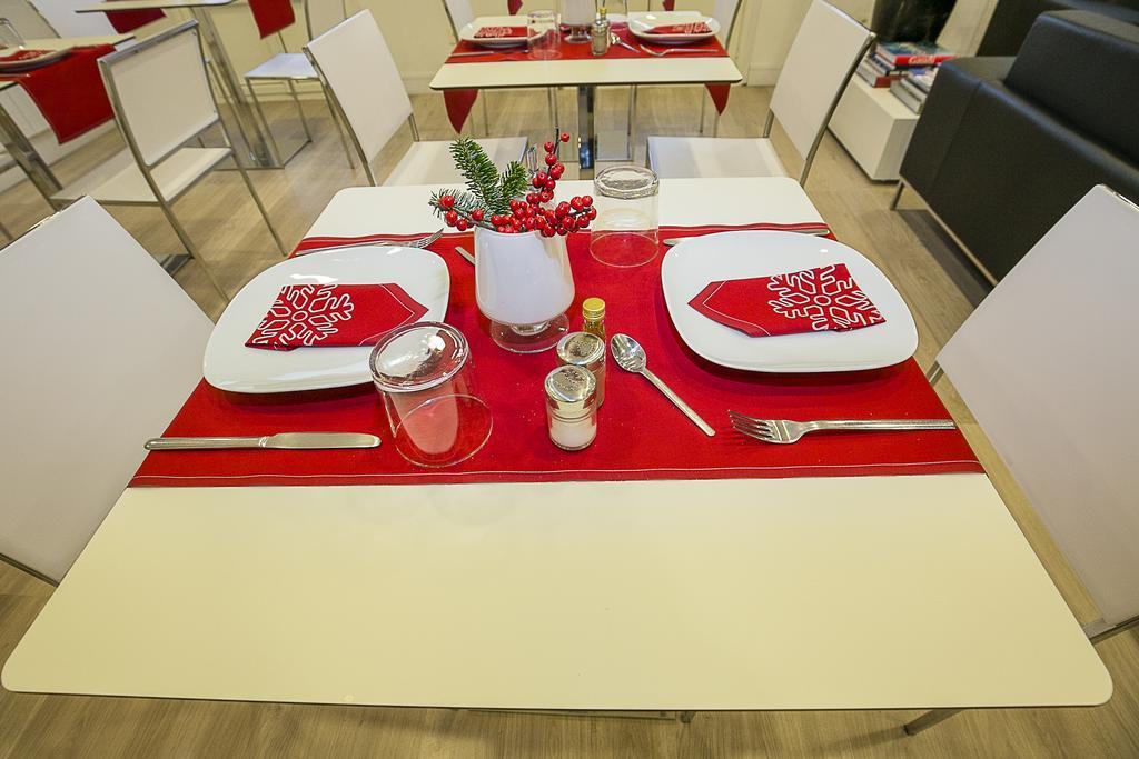 The 8 Boutique B&B บาร์เซโลนา ภายนอก รูปภาพ