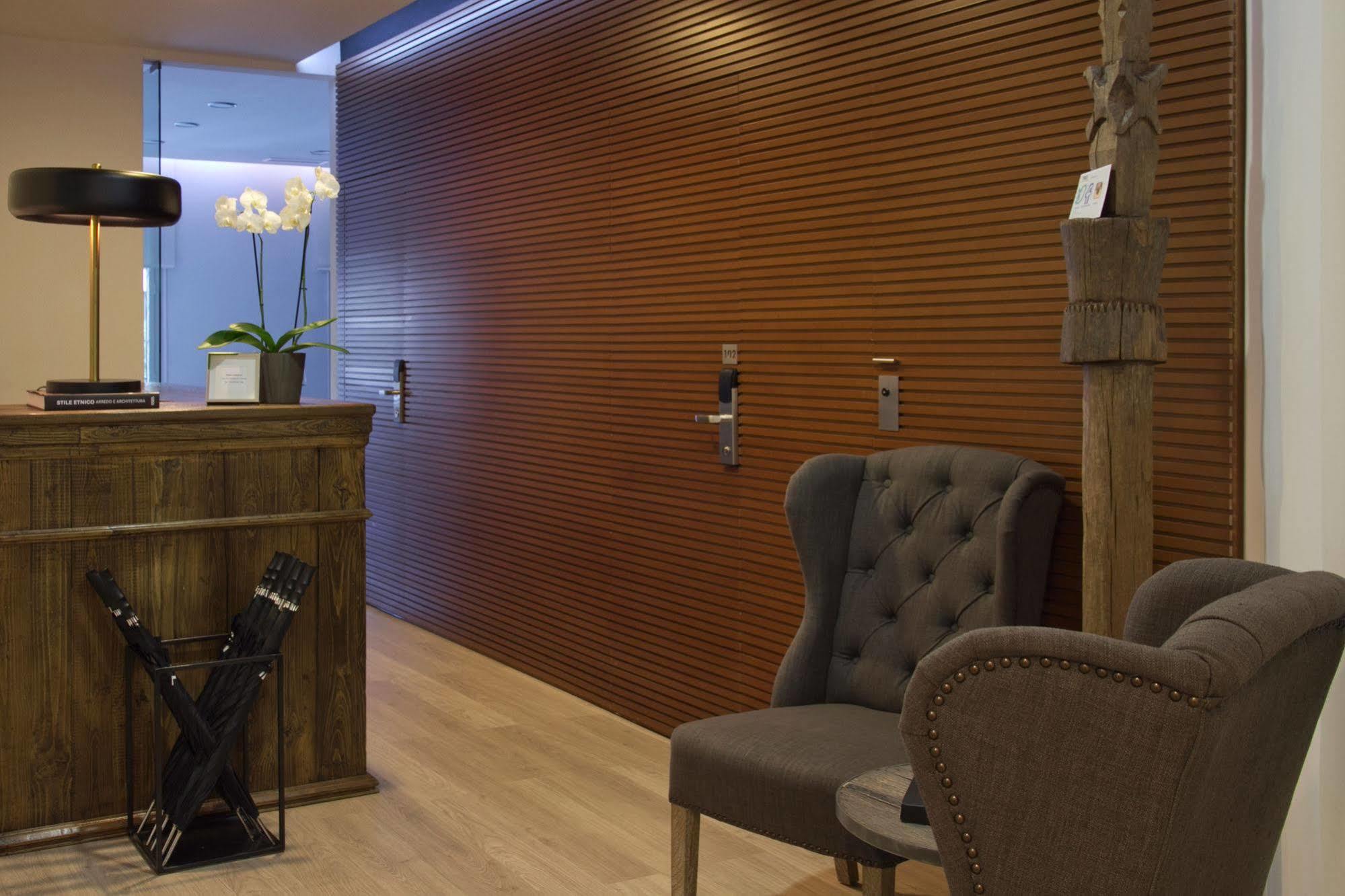 The 8 Boutique B&B บาร์เซโลนา ภายนอก รูปภาพ